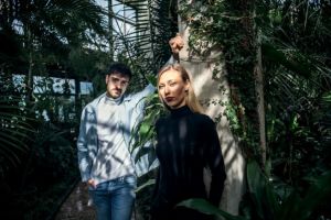 Ce sacrificiu a făcut Liviu Teodorescu ca să nu-şi piardă iubita. Fata i-a umblat în telefon şi i-a citit mesajele!