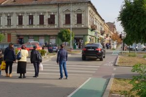 Soferi amendati de Politia Locala. Cititor: Am sunat pentru un BMW pe trotuar, nu au fost interesati