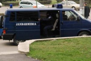 SCANDAL şi CUȚITE la Iaşi. Arbitrii de fotbal la un pas de a fi LINȘAȚI de suporteri