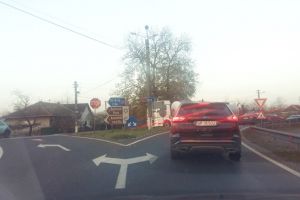 Chinurile drumului Timisoara-Deva. Cozi kilometrice, de-a lungul unor localitati