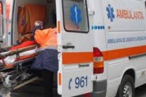CLUJ: Accident grav la Turda. Un şofer ”grăbit” a băgat o tânără în spital