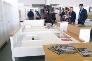 Tendintele actuale in domeniul mobilierului, prezentate in cadrul unei expozitii cu vanzare