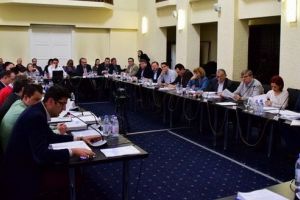 Consilierii locali din Târgu-Mureş, convocaţi în şedinţă extraordinară