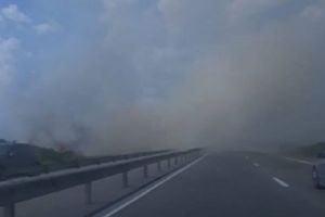 Incendiu pe autostrada Sibiu – Sebeş. Trafic afectat