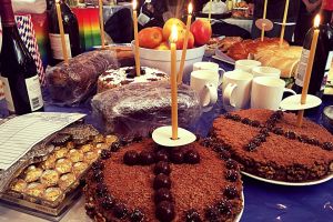 Mâine sunt Moşii de toamnă. Importanţa pomenirii morţilor