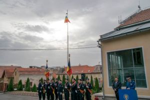 Festivitate solemnă de înlocuire a drapelului de luptă