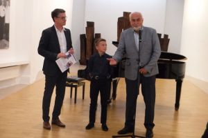 Spectacolul cărţii. Varujan Vosganian: „Statuia comandorului”