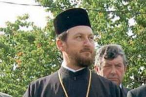 Episcopul porno, filmat cu ceasul de partenerii de sex