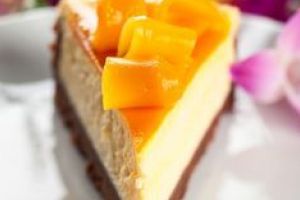 Cheesecake cu mango şi lime