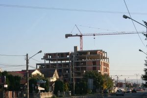 Înălţimea blocului de pe str. Lucian Blaga, măr al discordiei.  Răspunsurile arhitectului şef la întrebările liberalilor