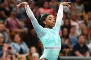 Gimnastica artistica: Americanca Simone Biles, campioana mondiala la sarituri