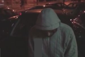 VIDEO. Bărbat drogat, aproape inconştient, filmat în municipiul Satu Mare