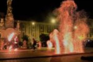 Jonglerii incendiare, în Piaţa Libertăţii din Timişoara