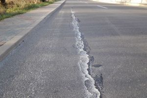 Cum s-au făcut nevăzute fisurile din breteaua care leagă str. Tărpiului de Subcetate (FOTO)
