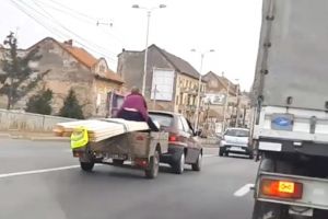 „Transport agabaritic” surprins de un sofer in traficul din Timisoara