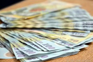 Suntem întârziaţi! Bihorenii deschid topul restanţierilor la bănci cu 25% din credite întârziate