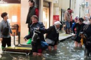 Intemperii in Italia: 20 de victime si pagube materiale importante