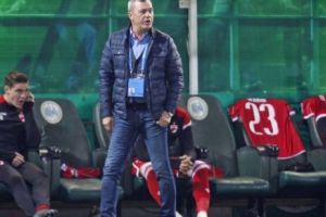 „Octombrie roşu” la Dinamo. Mircea Rednic a executat jucători la mijlocul sezonului