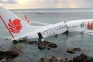 MOARTEA MISTERIOASĂ a 189 de oameni. Descoperire de ULTIMĂ ORĂ în TRAGEDIA AVIATICĂ din Indonezia
