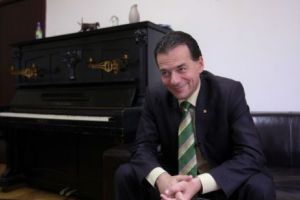 CUTREMUR în PNL. DEMISIE la cel mai înalt nivel. „A făcut BLAT cu PSD, nu mai are nicio autoritate!”