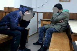 Șase tineri, prinşi cu droguri pe o stradă din municipiul Satu Mare