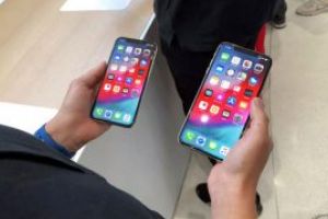 Apple a anulat planurile de a creste ritmul de productie al telefoanelor low-cost iPhone XR