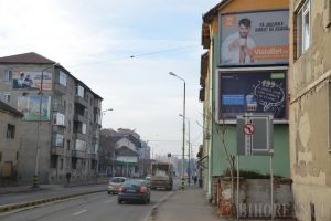 Reacţie întârziată: După o jumătate de an de la adoptarea lui de către Consiliul Municipal, Prefectura anunţă că a atacat în justiţie Regulamentul de publicitate