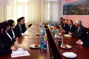 Delegaţie din Coreea de Sud, la Primăria Târgu-Mureş. Schimb de experienţă între medici şi studenţi, pe agenda întâlnirii