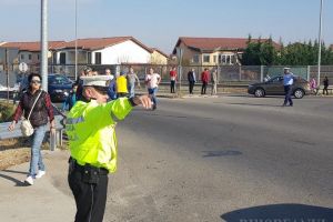 Bolojan, despre haosul de la Piaţa 100: „N-au decât să se obişnuiască