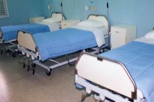 Caz INCREDIBIL la terapie intensivă. DRAMA unei fetiţe de patru ani abuzată de cei care trebuiau să o salveze de la MOARTE