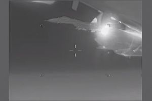 Alerta deasupra Marii Negre. Un avion rusesc a interceptat o aeronava militara americana (video)