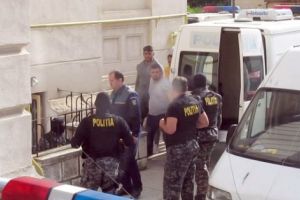 Musceleni condamnaţi pentru proxenetism. Cu executare!