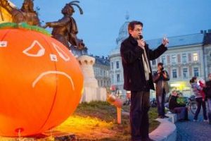 Clujean amendat de jandarmi după ce a convocat pe Facebook un protest