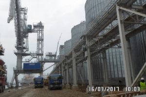 Investitie in Portul Constanta: Chimpex vrea sa extinda calea de rulare a incarcatorului naval de cereale (document)