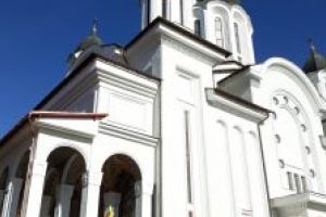 Zi de înaltă trăire spirituală pentru creştinii ortodocşi, la Sfântu Gheorghe  „Această Catedrală pe care o iubim şi pe care o vrem cât mai frumoasă, nu este doar a noastră, ci aşa cum aţi auzit, este a întregului Ardeal”