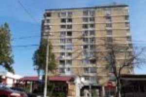 Fără intabulare, blocul turn rămâne încă o epavă a oraşului Moldova Nouă!