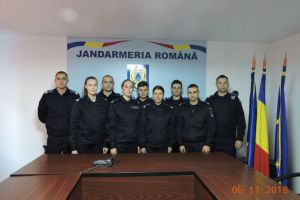 FOTO Nouă jandarmi noi, absolvenţi ai Școlilor de la Fălticeni şi Drăgăşani, la Jandarmeria Alba