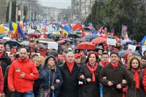 Carmen Holban, primul parlamentar  PSD de Dâmboviţa care reacţionează în cazul excuderii lui Adrian Țuţuianu