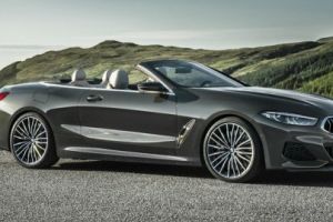 Asteptarea a luat sfarsit. Acesta este noul BMW Seria 8 Convertible, cea mai luxoasa decapotabila a bavarezilor