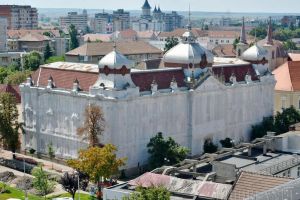 Consiliul Judeţean a cerut bani de la Stat pentru reabilitarea fostei Policlinici Mari şi a hanului 