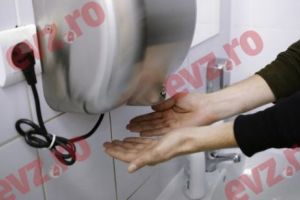 PERICOL MAJOR pentru SĂNĂTATEA TA! Cu siguranţă ai şi tu ACEST OBICEI. RENUNȚĂ! E plin de BACTERII potenţial MORTALE