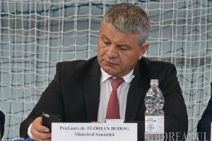 Senatorul orădean Florian Bodog, iniţiativă pentru păstrarea „dinozaurilor” şefi de secţii din spitale