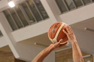 CSM CSU Oradea joacă miercuri seară în Germania, cu s.Oliver Wurzburg, în FIBA Europe Cup