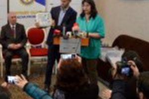 CJ Dolj: Lansarea unui proiect de responsabilitate socială implementat de Rotary Probitas şi Ford Motor Company Fund, proiect în cadrul căruia AIC a fost dotat cu un defibrilator automat