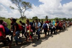 Mii de persoane din caravanele cu migranti au cerut azil in Mexic