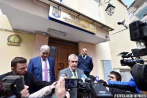 DNA nu a murit: Călin Popescu Tăriceanu, urmărit penal pentru luare de mită