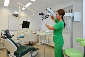 Consultatii stomatologice gratuite si lectii despre zambetul sanatos pentru elevii din Ploiesti