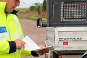 Dialog incredibil între un poliţist local din Târgu Jiu şi un şofer: „Vă dau amendă din ambiţie”