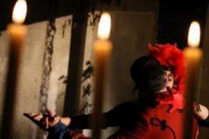 APOSTOLUL BOLOGA - o poveste despre eroi, frici, speranţe şi iubire