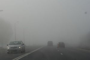 Cod GALBEN de ceaţă în Satu Mare! Vizibilitate redusă pe şosele